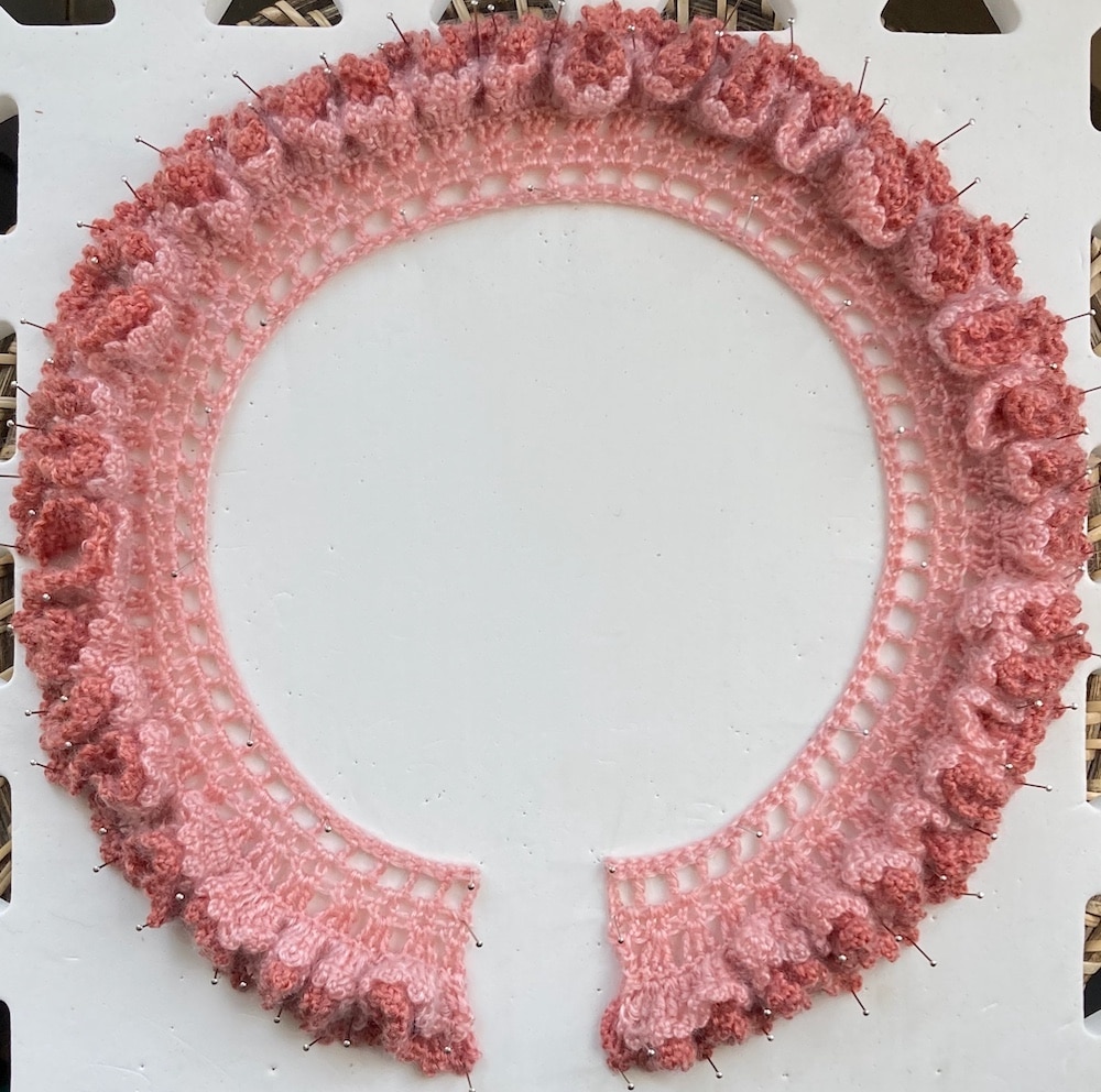 blocking double madder collar